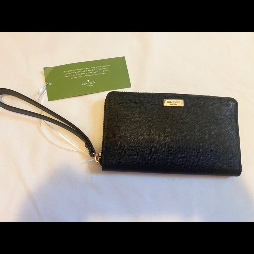 SOLDKate Spade Black Wristlet
